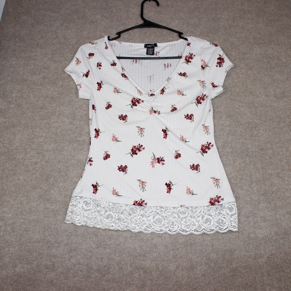 Rue21 Womens Floral Ribbed V-Neck Top White Lace Trim Short Sleeve Size M